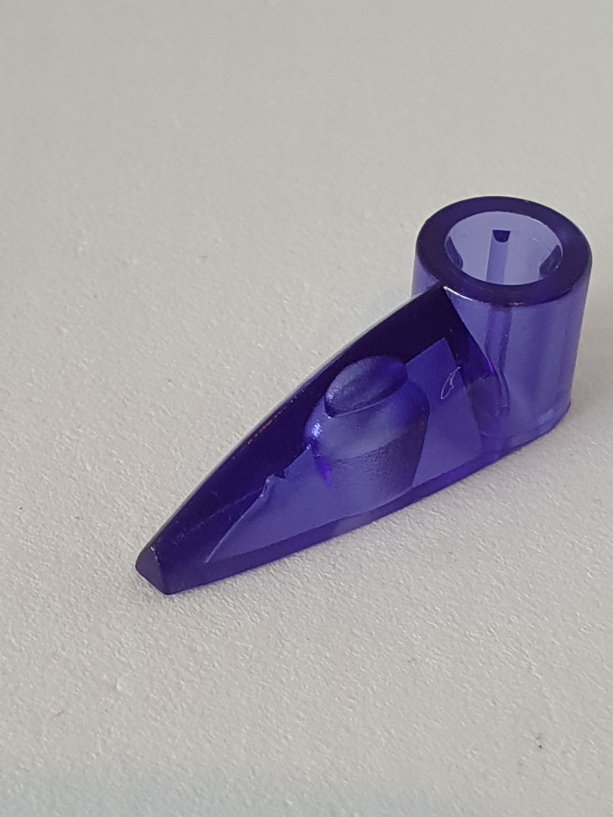 1x3 Bionicle Keil Zahn mit Achsenloch transparent lila
