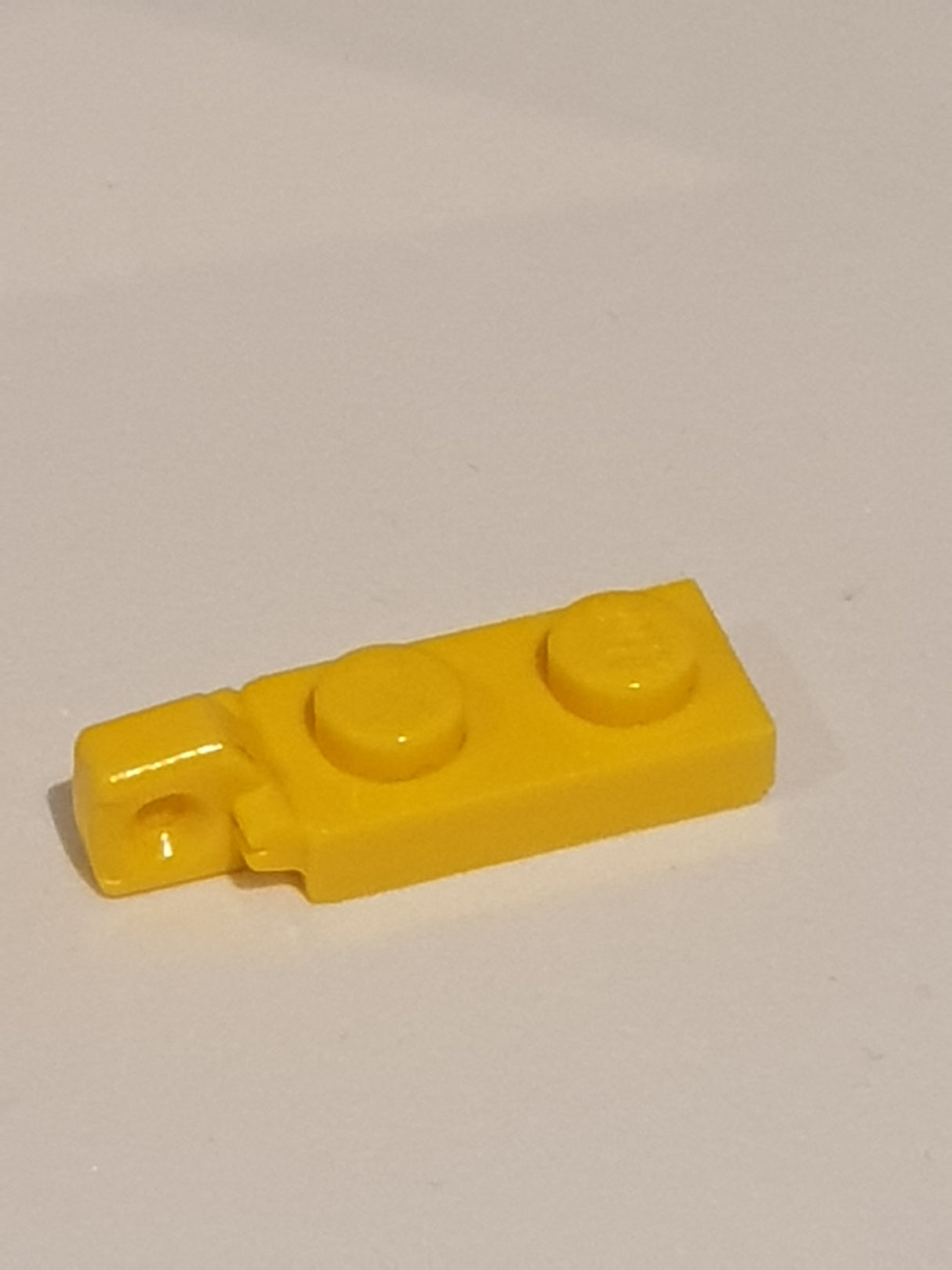 1x2 Scharnierplatte mit 1 Finger ohne Nut gelb
