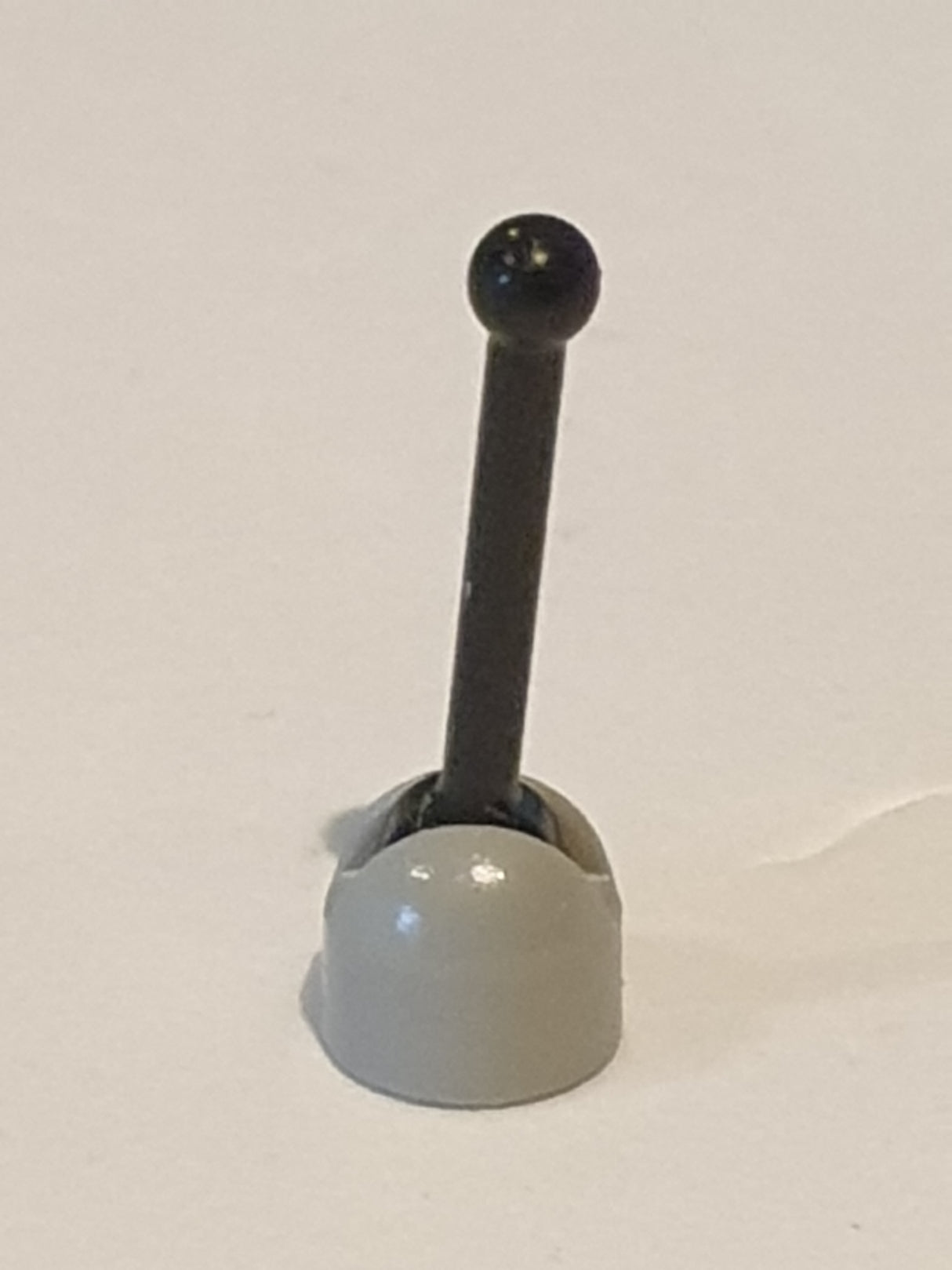 Hebel kleiner Sockel mit schwarzem Hebel, althellgrau light gray