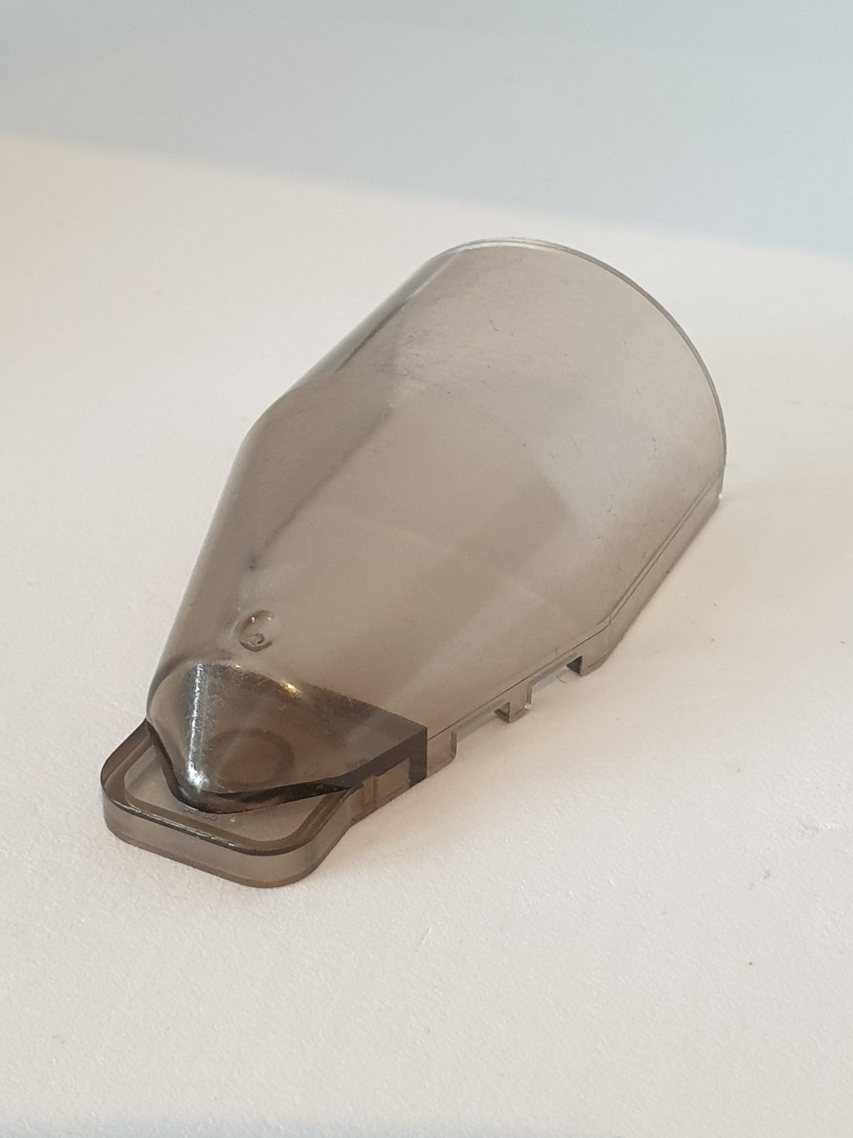 7x4x2 Windschutzscheibe rund, Verlängerte Vorderseite Edge transparent schwarz