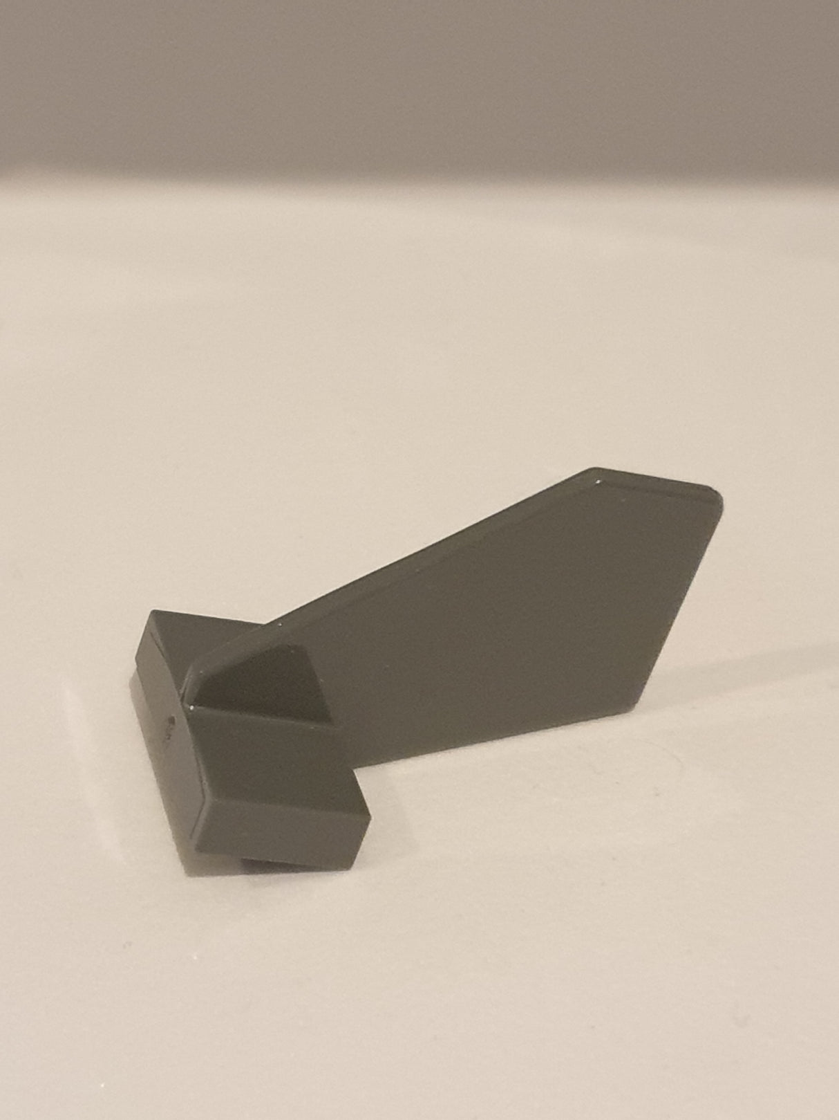 2x3x2 Heckflügel Flugzeugruder (Shuttle) klein neudunkelgrau