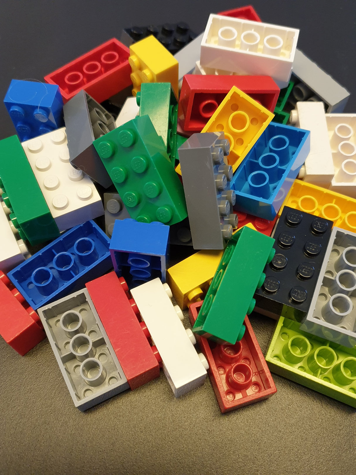 Bunte Tüte 2x4 Basic Steine 50 Stück