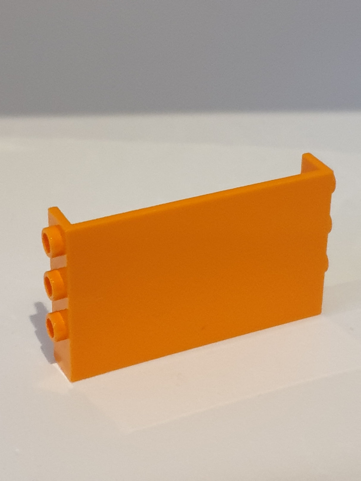 1x6x3 Wandelement / Paneel Tafel mit Noppen auf Seiten orange