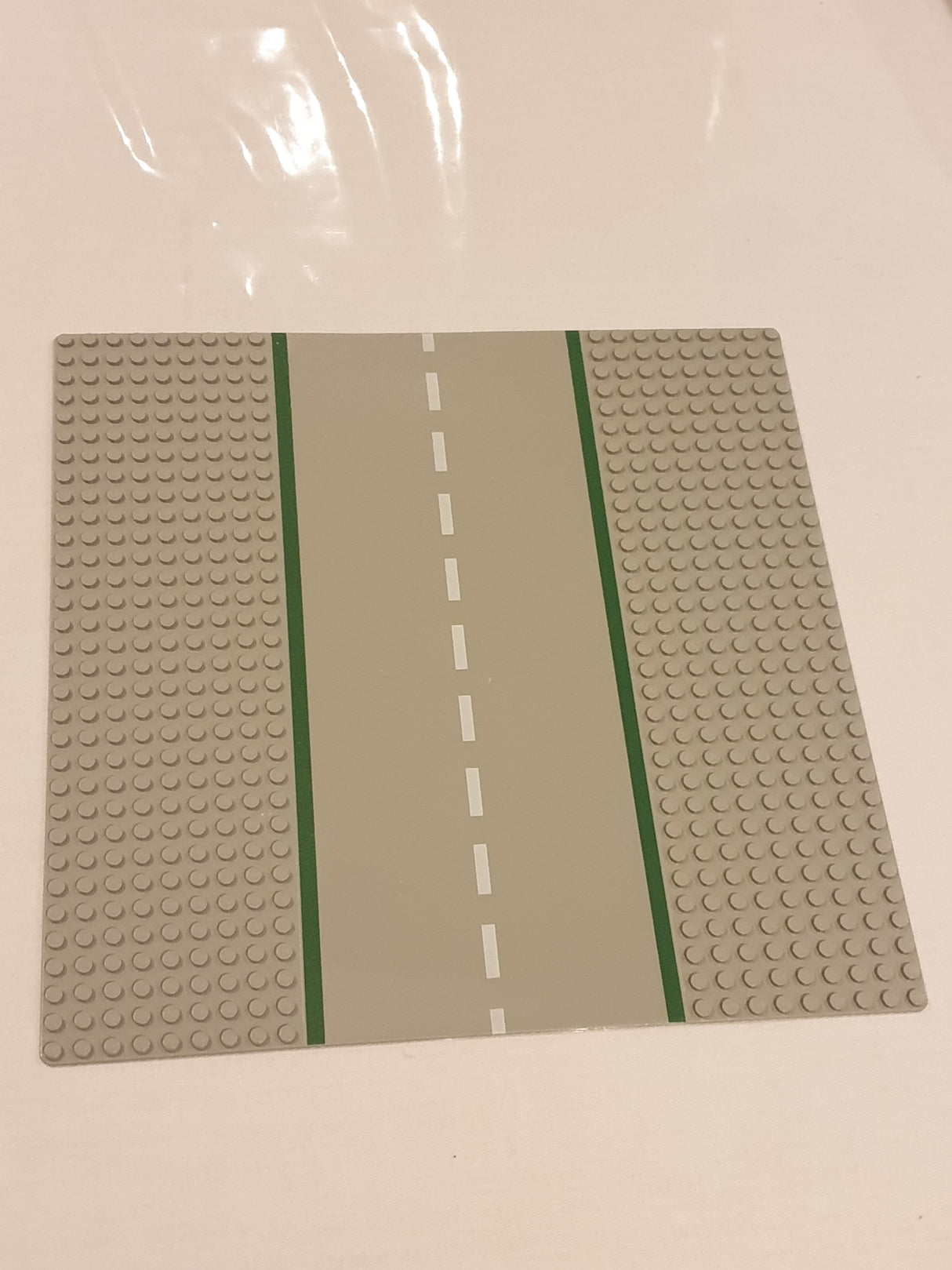 32x32 Grundplatte Strasse gerade 9 Noppen althellgrau light gray