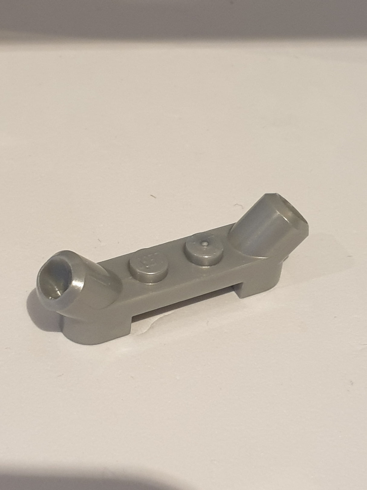 1x4 modifizierte Platte mit abgewinkelten Rohren pearlsilber pearl light gray
