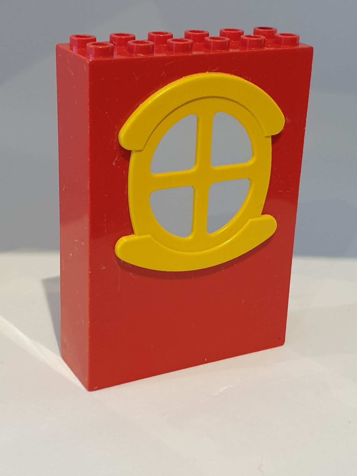 2x6x7 Wandelement mit gelbem Fenster Fabuland rot