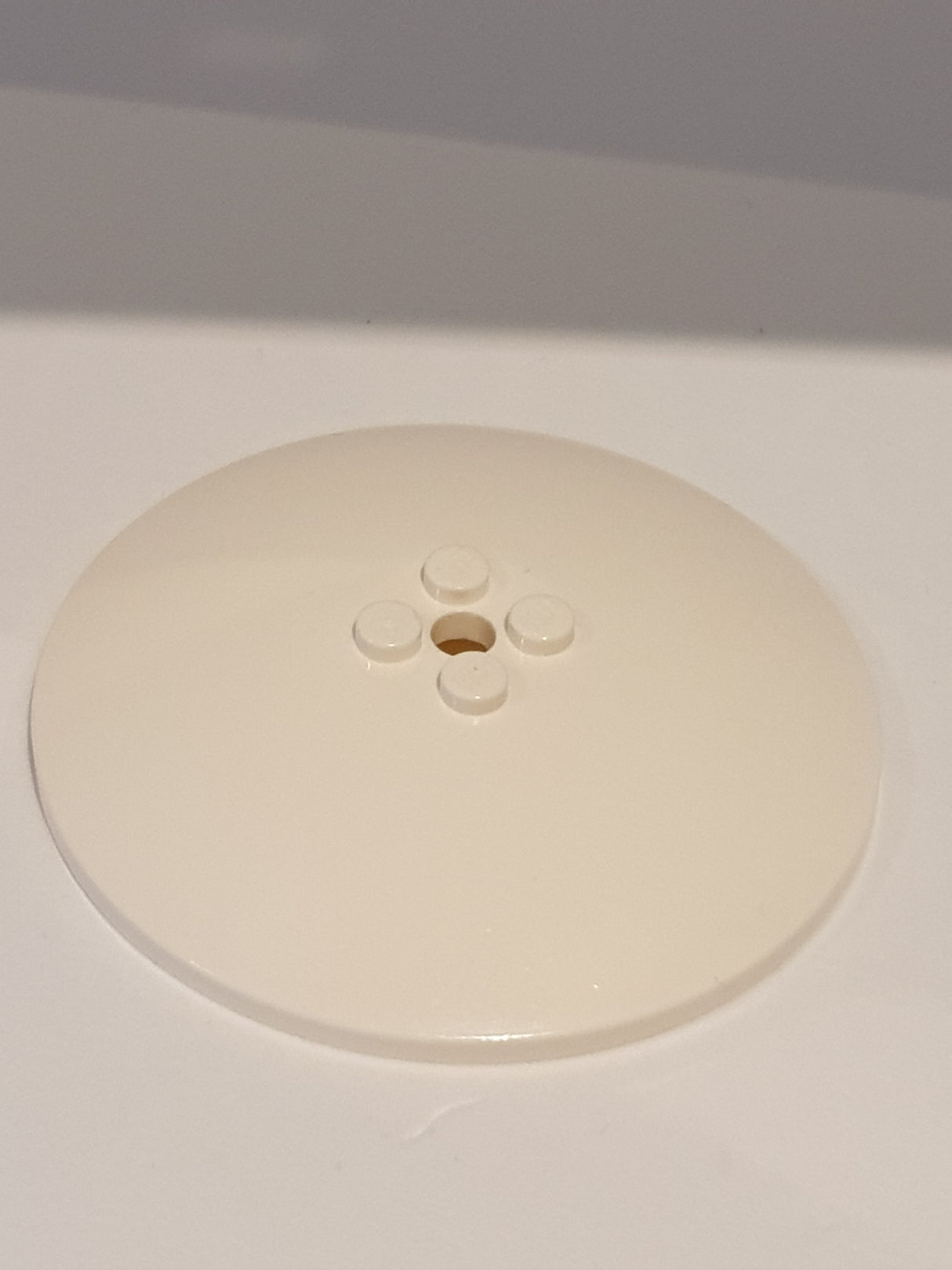 8x8 Parabol-Antenne Satschüssel Ø64 solide Noppen weiß white