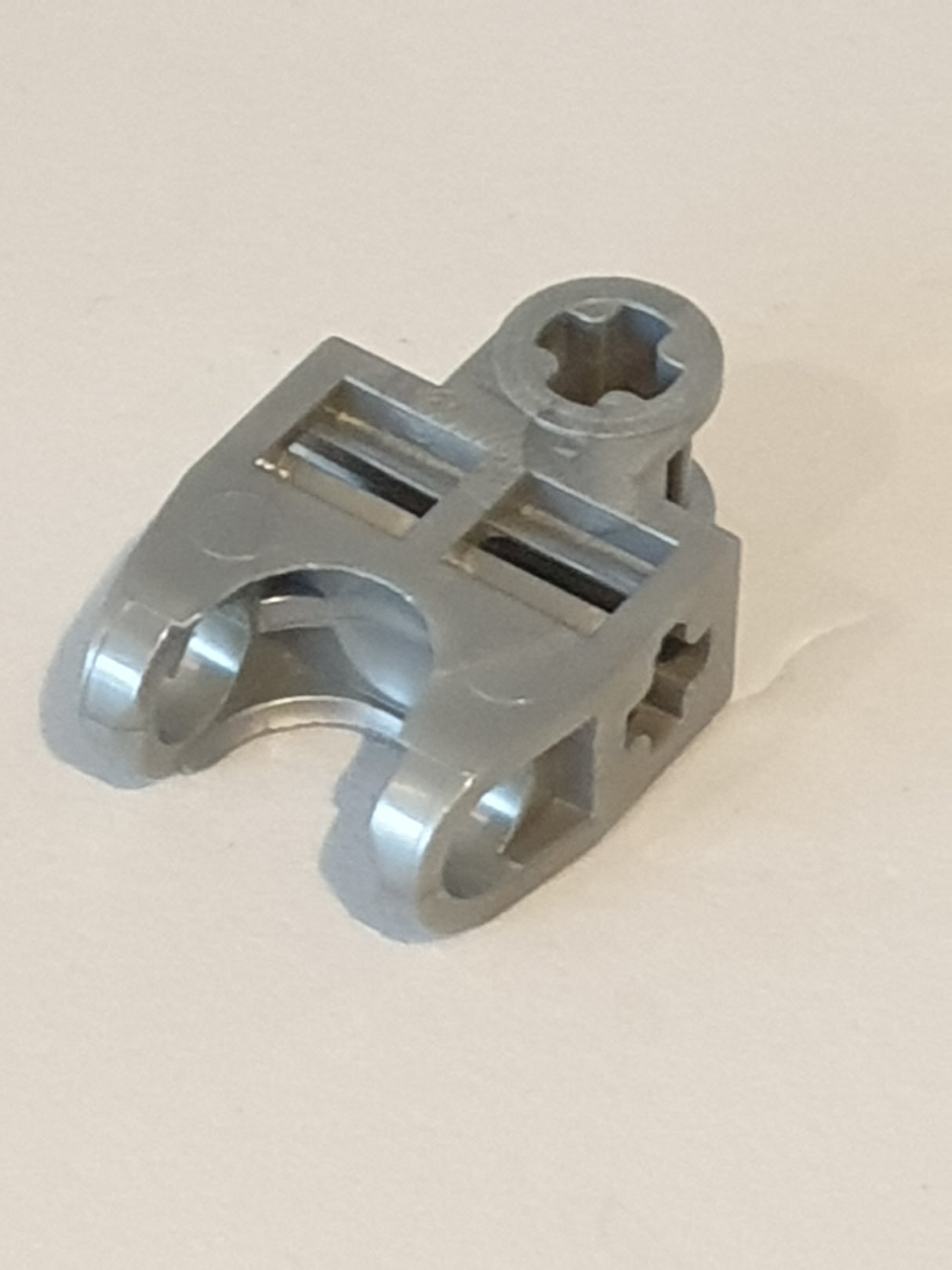 2x3 Technik Kugelgelenk mit Verbinder Open Sides, Angled Forks with Closed Axle Holes pearlsilber pearl light gray