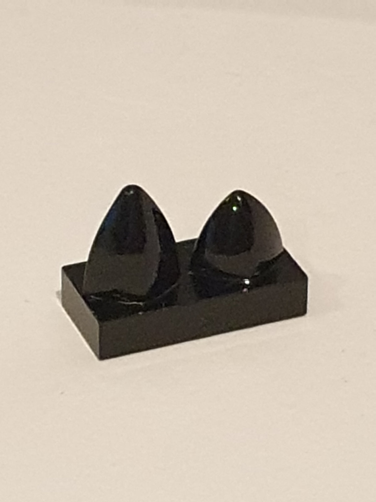 1x2 modifizierte Platte mit 2 Zähnen oben vertikal schwarz black