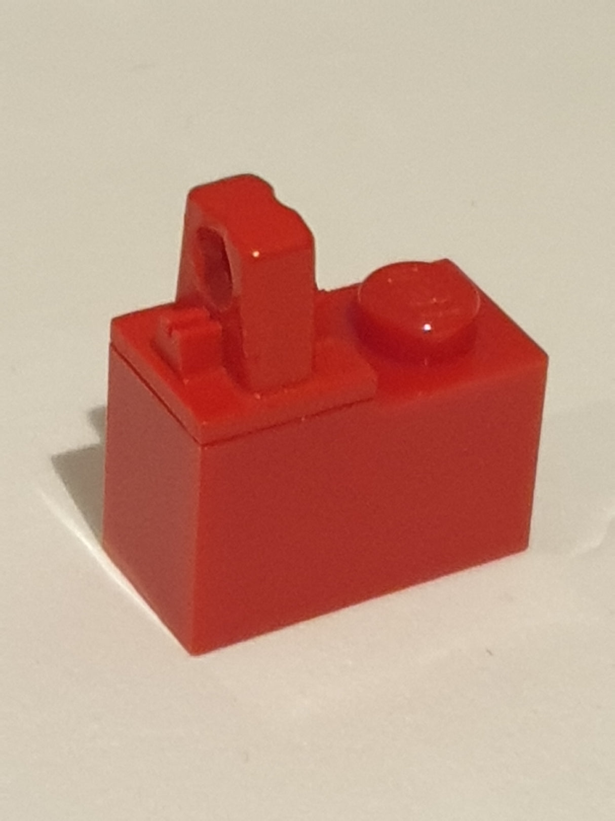 1x2 modifizierter Stein mit Scharnier oben (1 Finger) rot