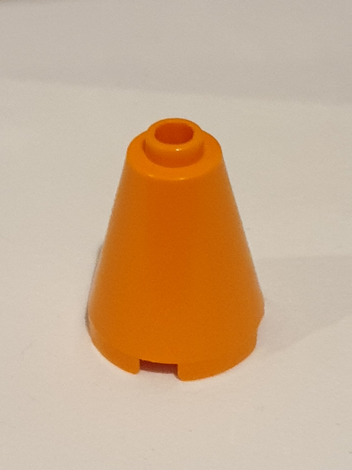 2x2x2 Runder Kegel offene Noppe orange