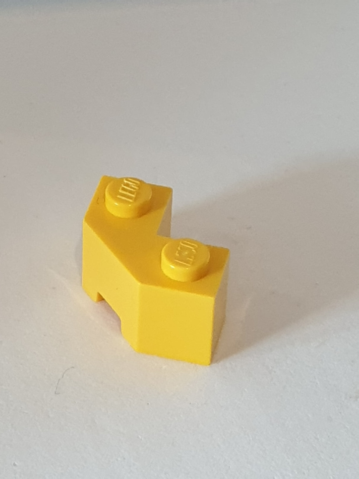 2x2 Eckstein facettiert gelb