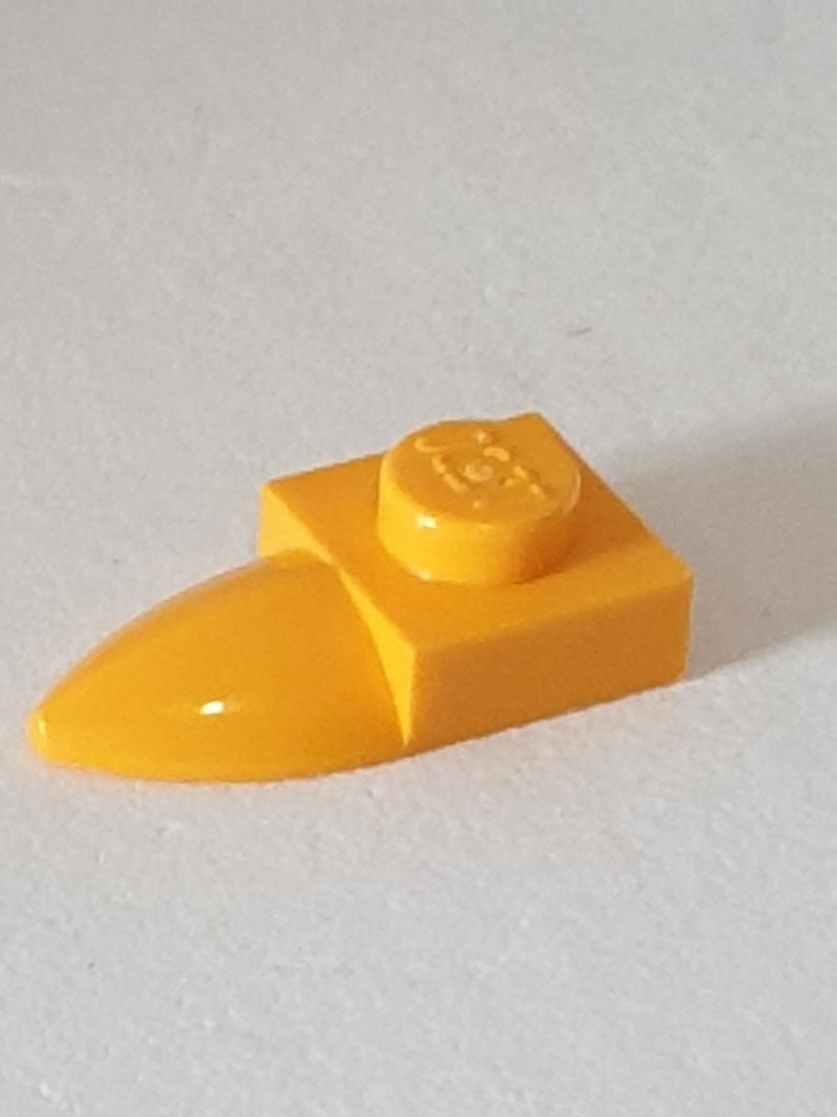 1x1 modifizierte Platte mit Zahn hellorange bright light orange