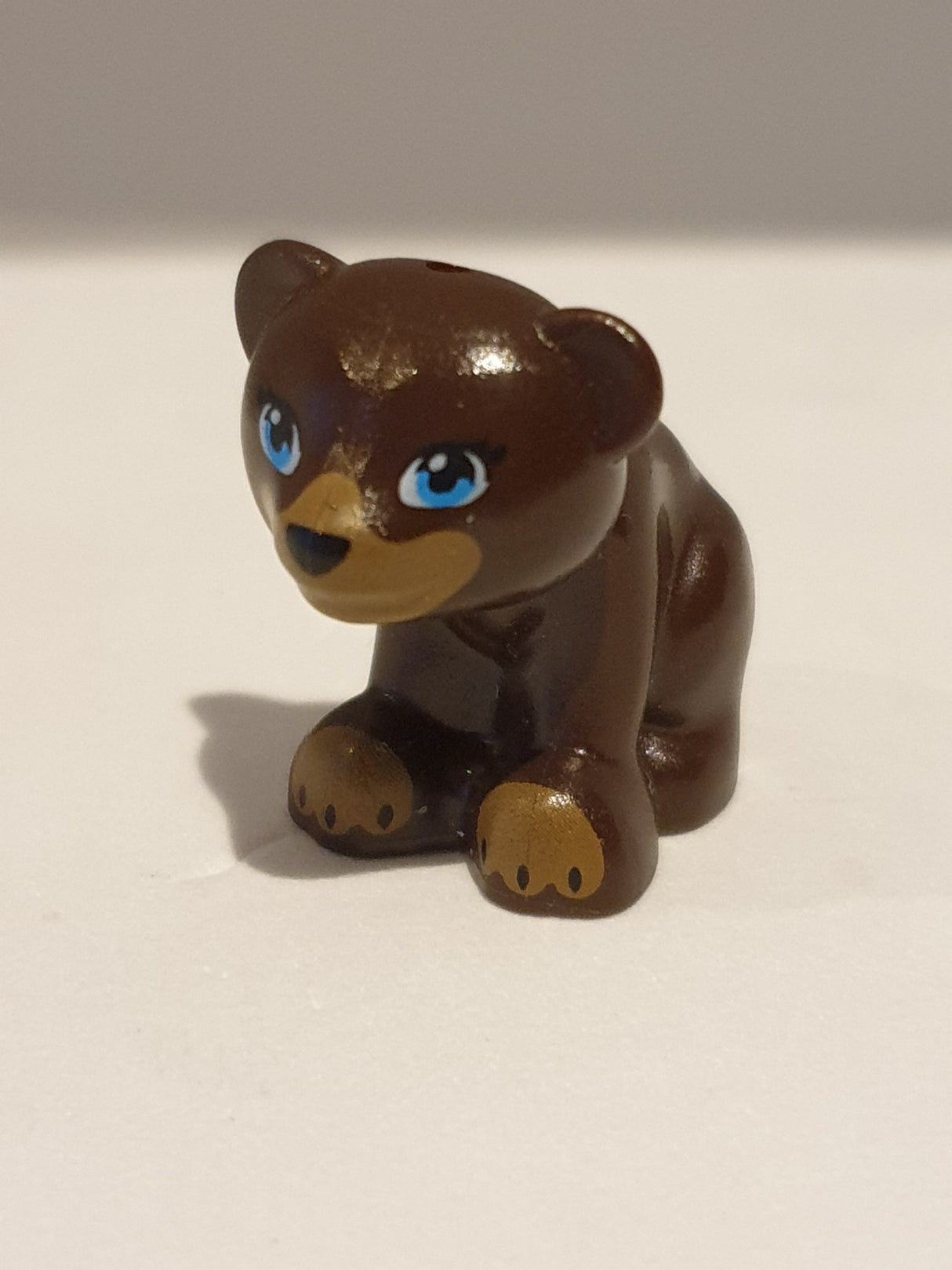 kleiner Bär sitzend mit schwarzer Nase Friends dunkelbraun dark brown