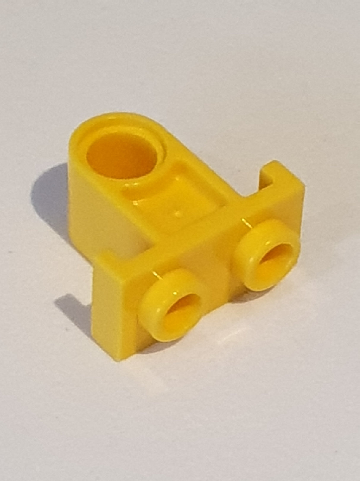 1x2 Technik Verbinder mit Platte am Boden gelb