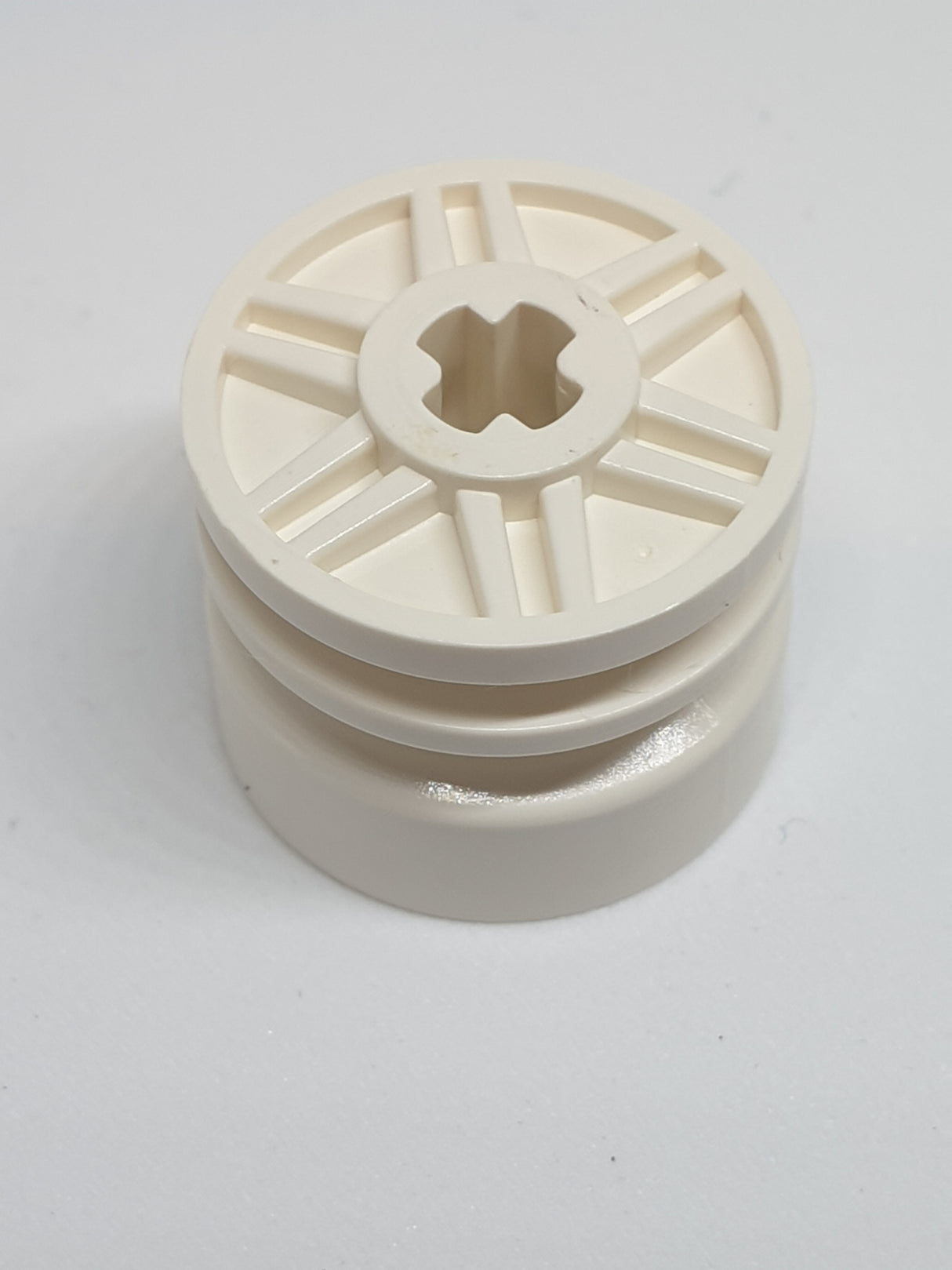 Felge 18x14 mit Achsloch weiß white