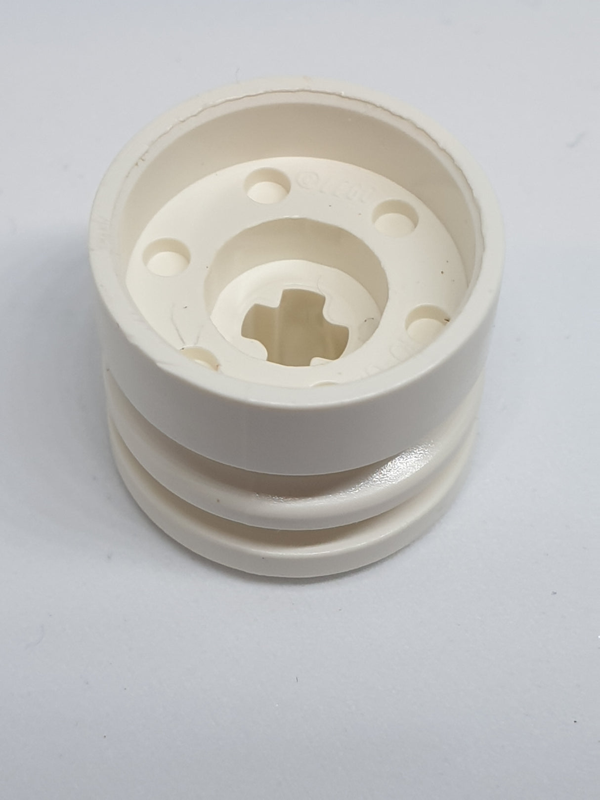 Felge 18x14 mit Achsloch weiß white