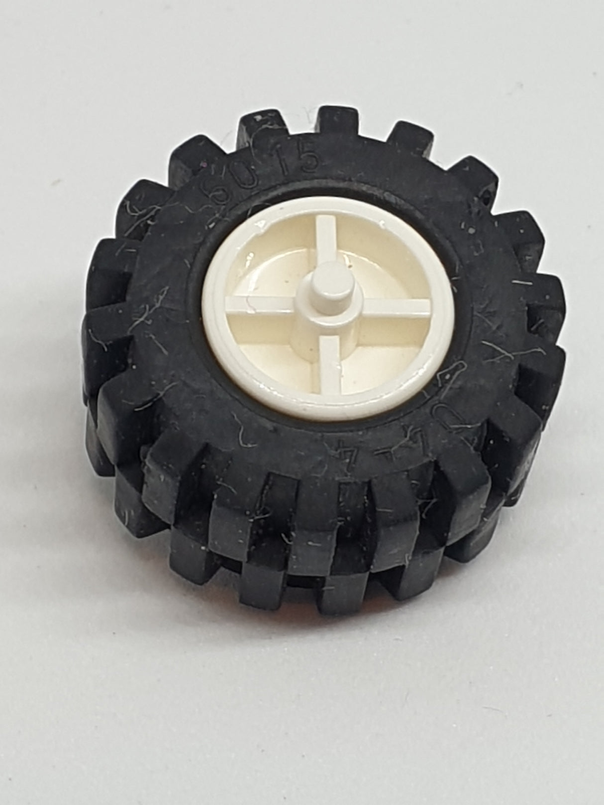 Reifen mit Felge für Tribike Motorrad Offset Lauffläche weiß white