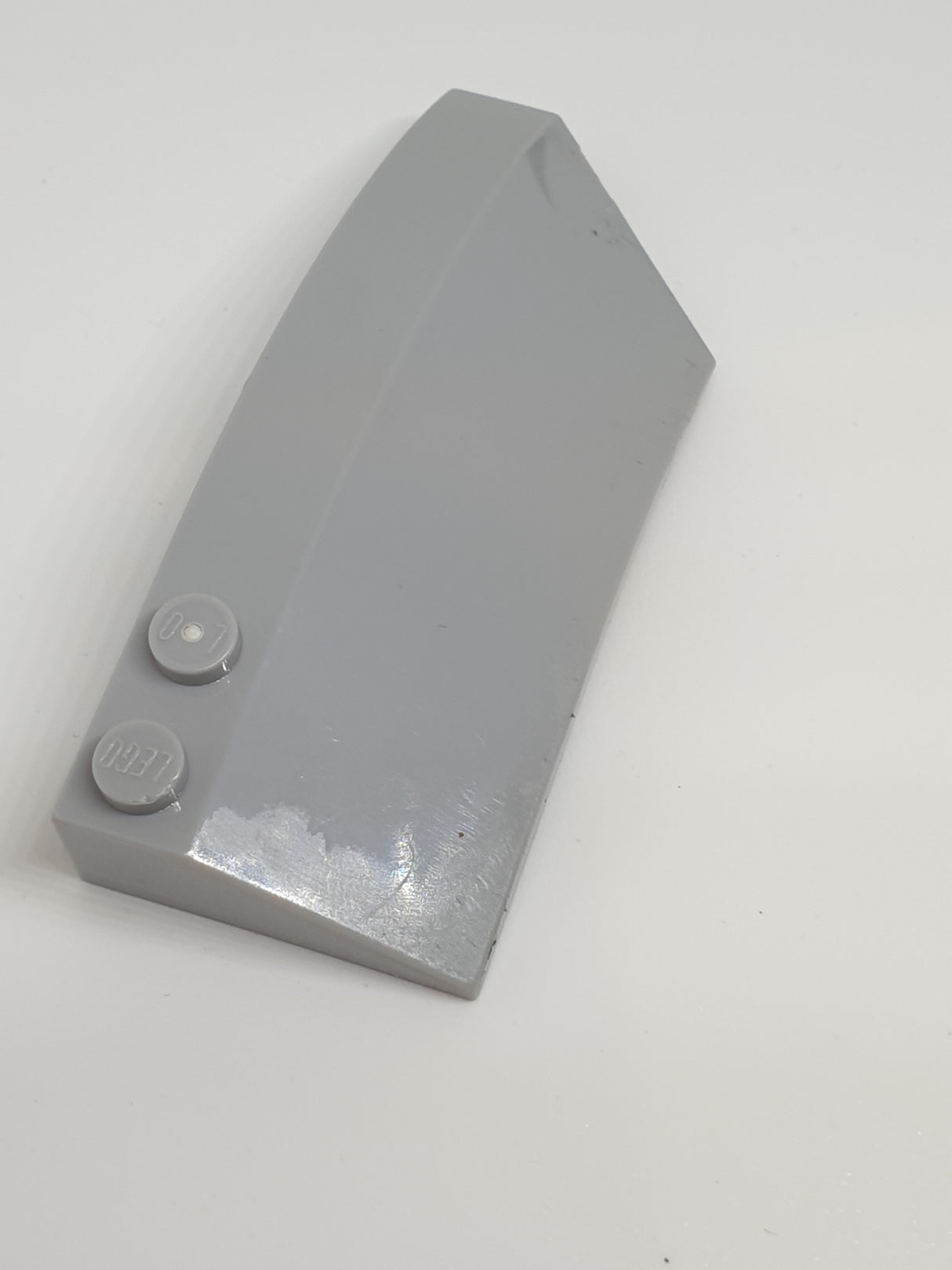 3x8x2 Kotflügel Bogenstein rechts neuhellgrau