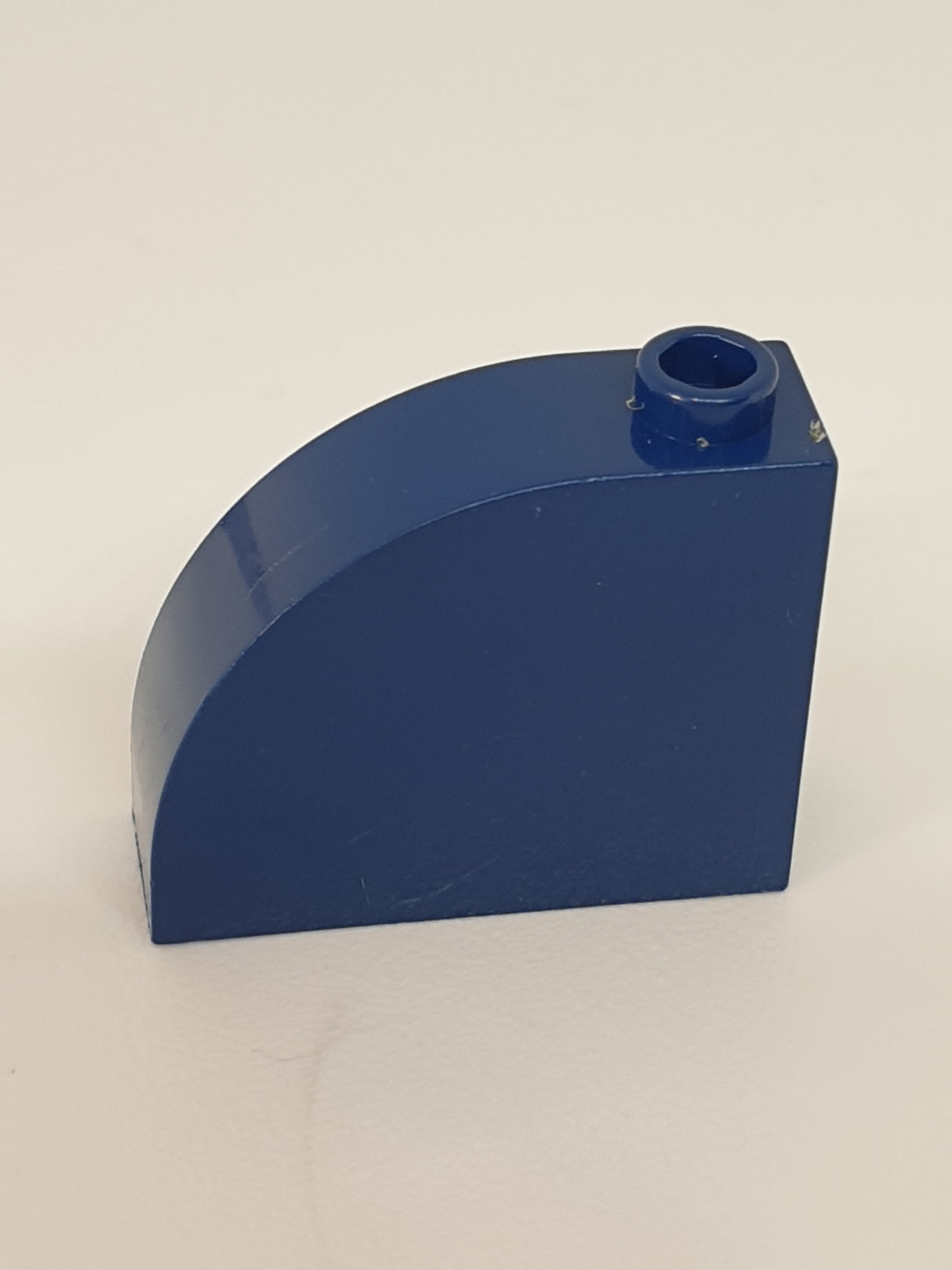 1x3x2 Bogenstein mit Noppe dunkelblau