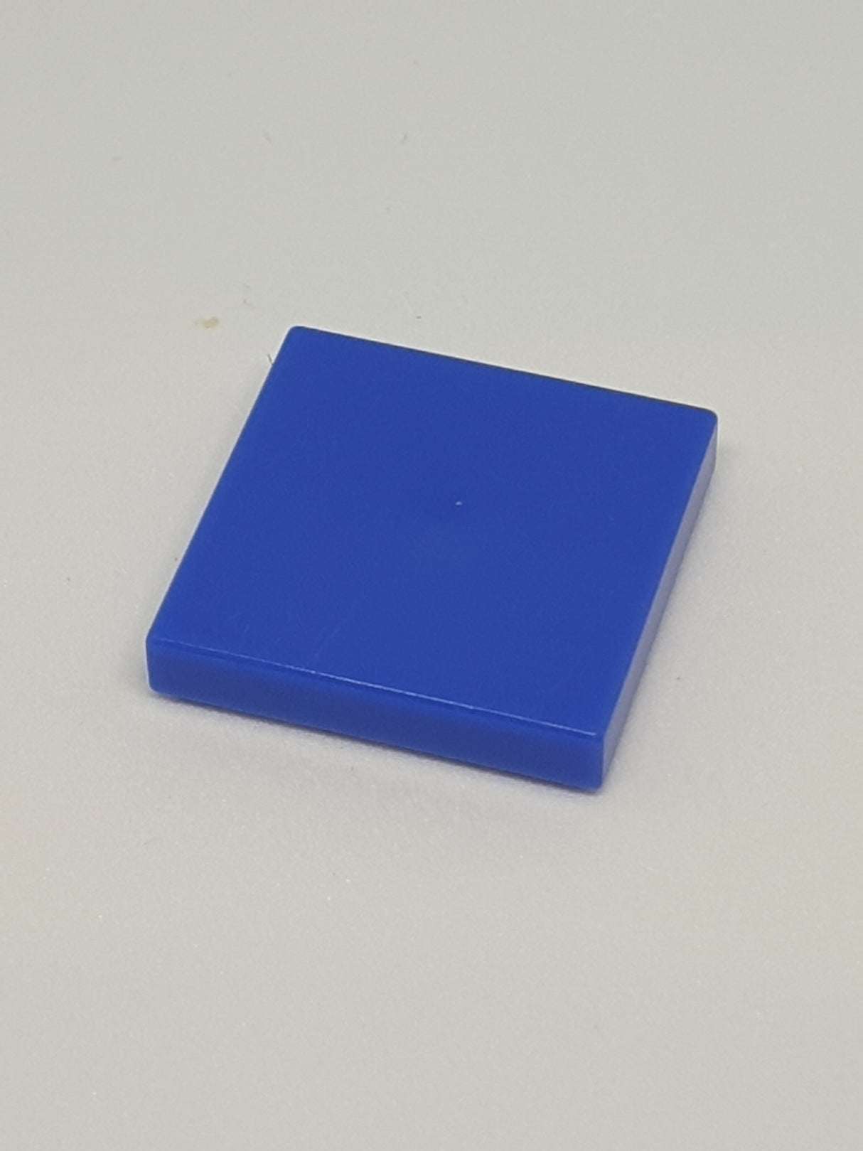 2x2 Fliese lilablau blue violet