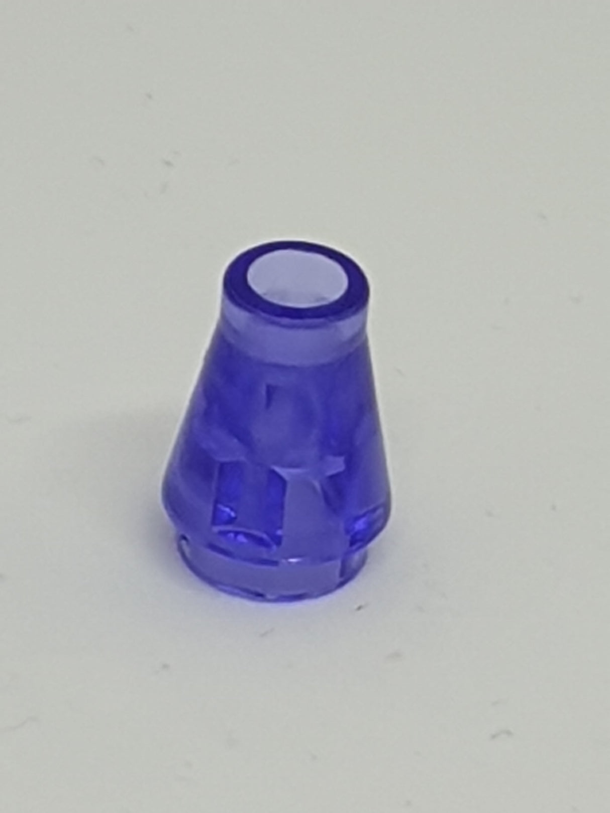 1x1 Kegel ohne Rand/Nut transparent lila
