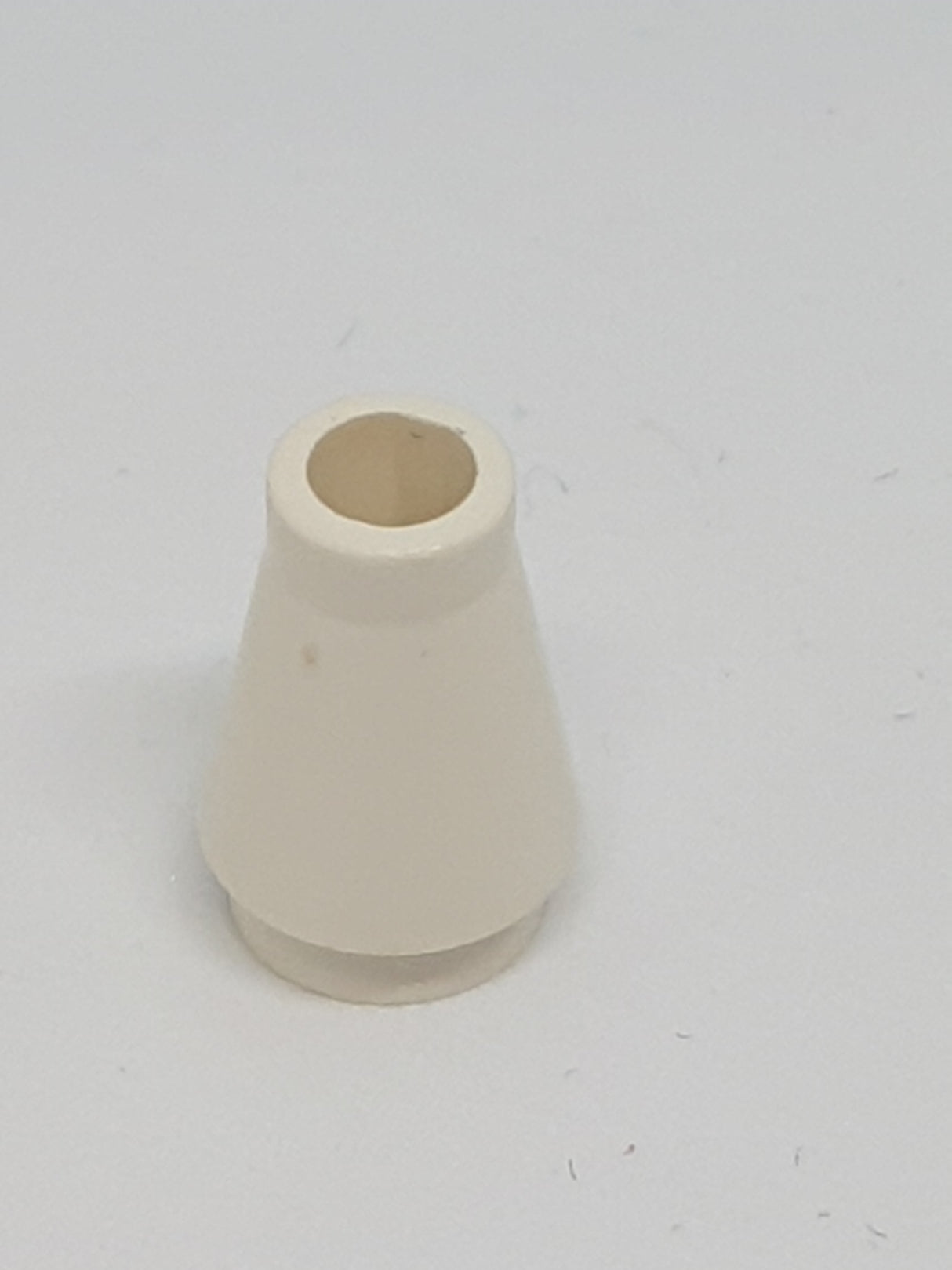 1x1 Kegel ohne Rand/Nut weiß white