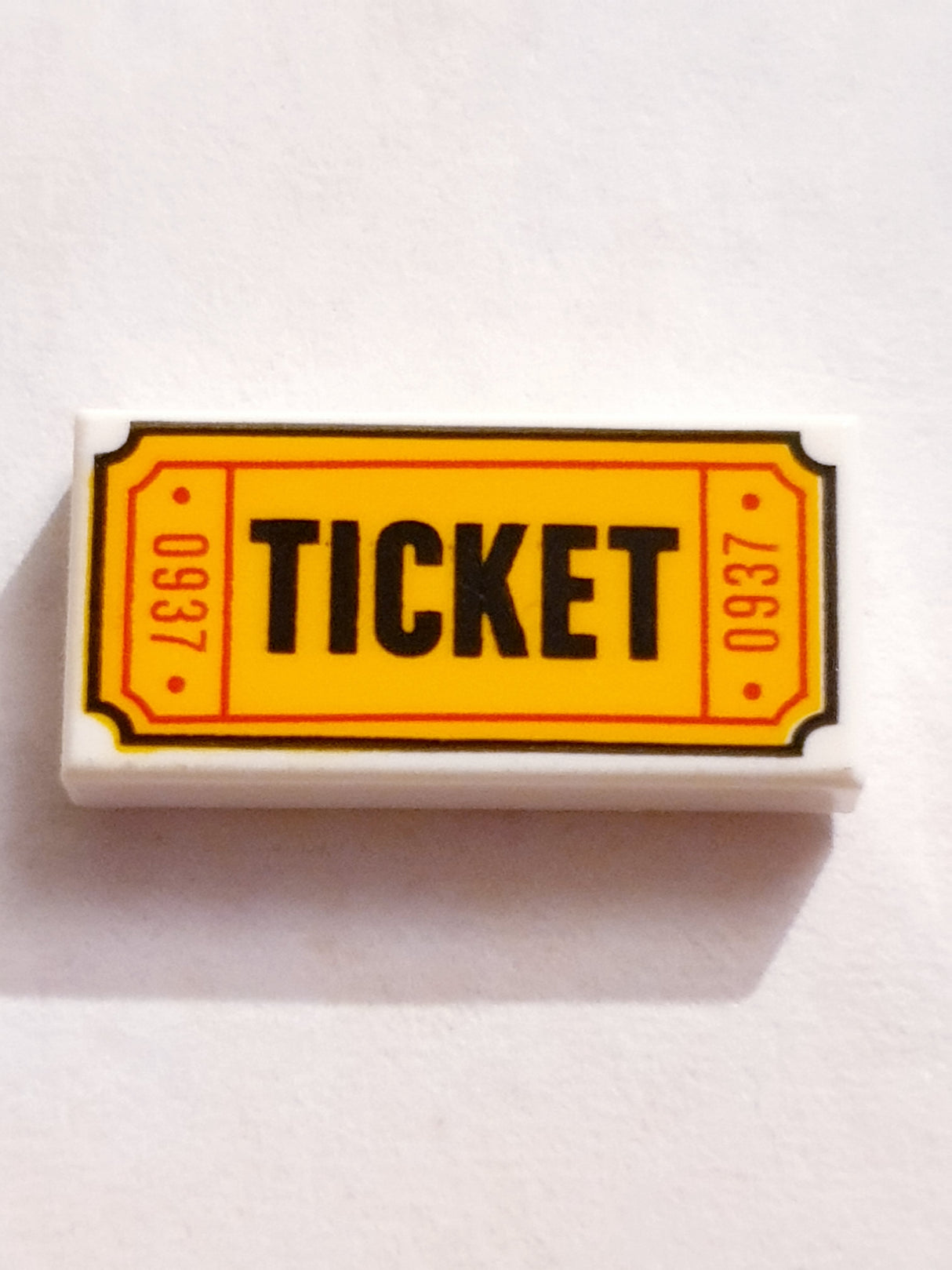 1x2 Fliese bedruckt with 'TICKET' and '0937' Pattern