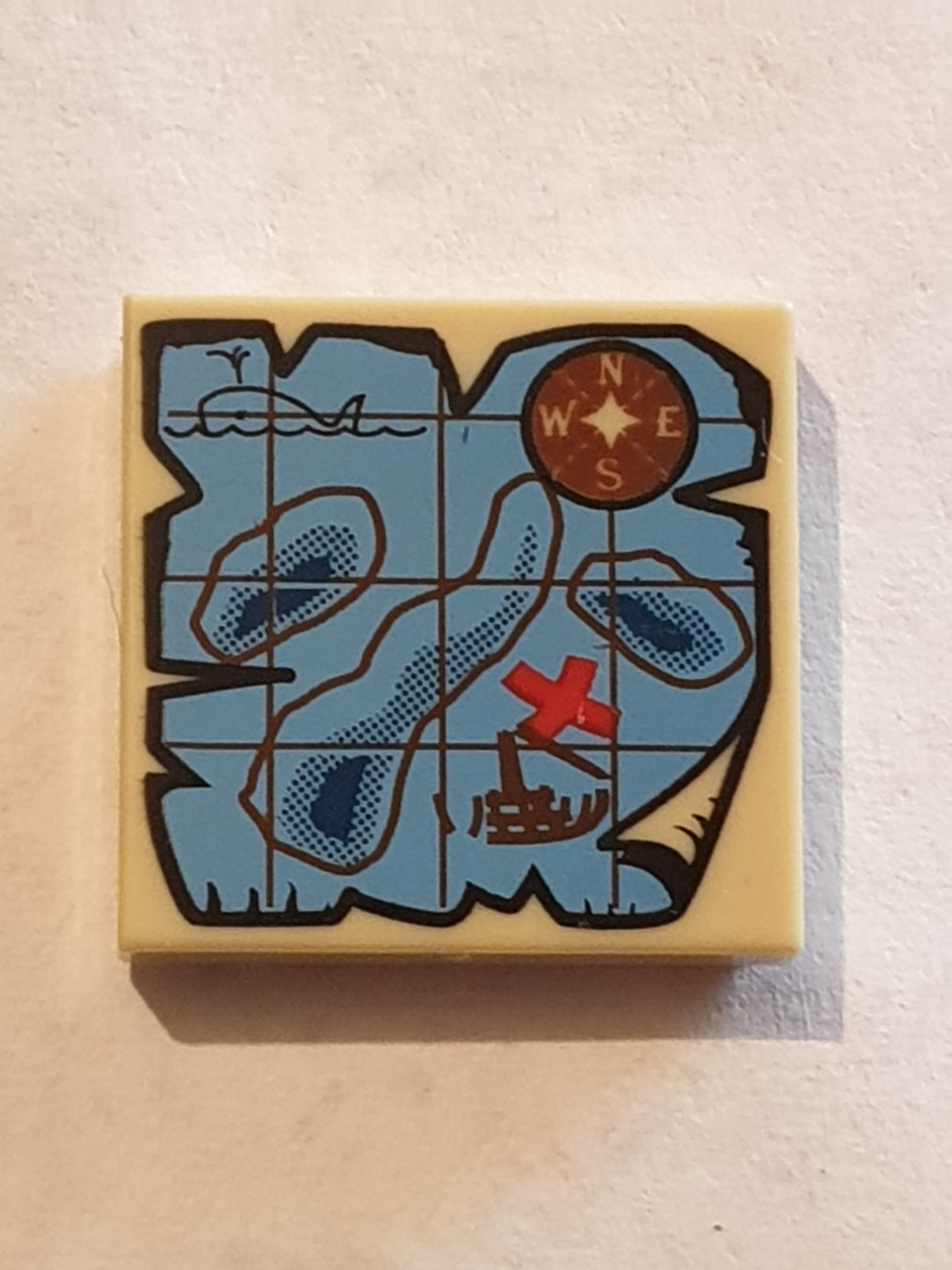 2x2 Fliese bedruckt with Map Nautical with Red 'x' Pattern