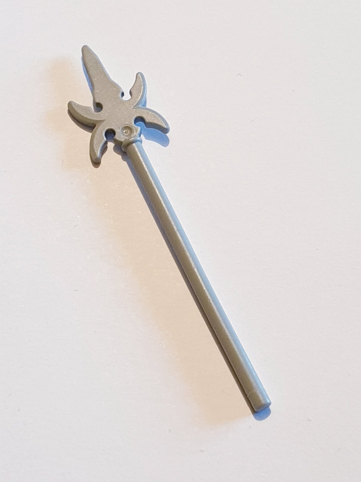 Minifig, Waffe Speer Pike mit 4 Klingen neuhellgrau