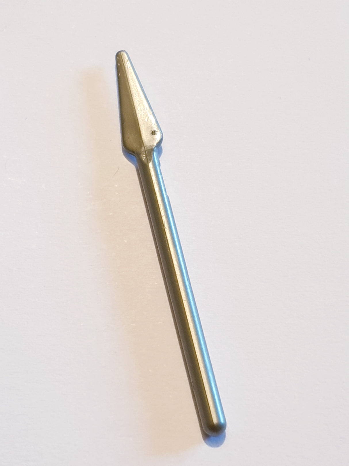 Waffe Speer Pike hell rundes Ende pearlsilber pearl-hellgrau