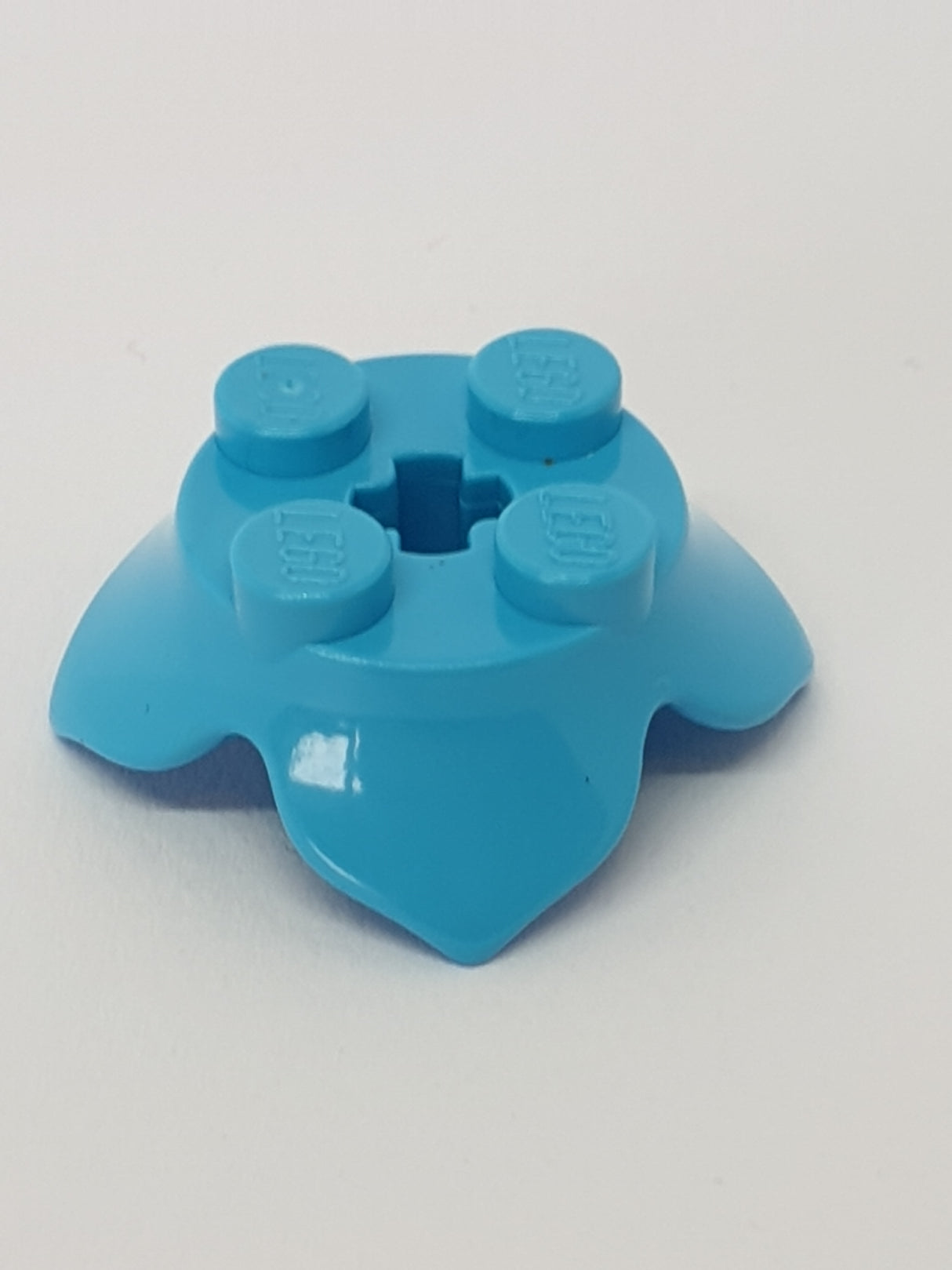 2x2 Blüte mit 4 Blütenblättern und Achsloch azur medium azure
