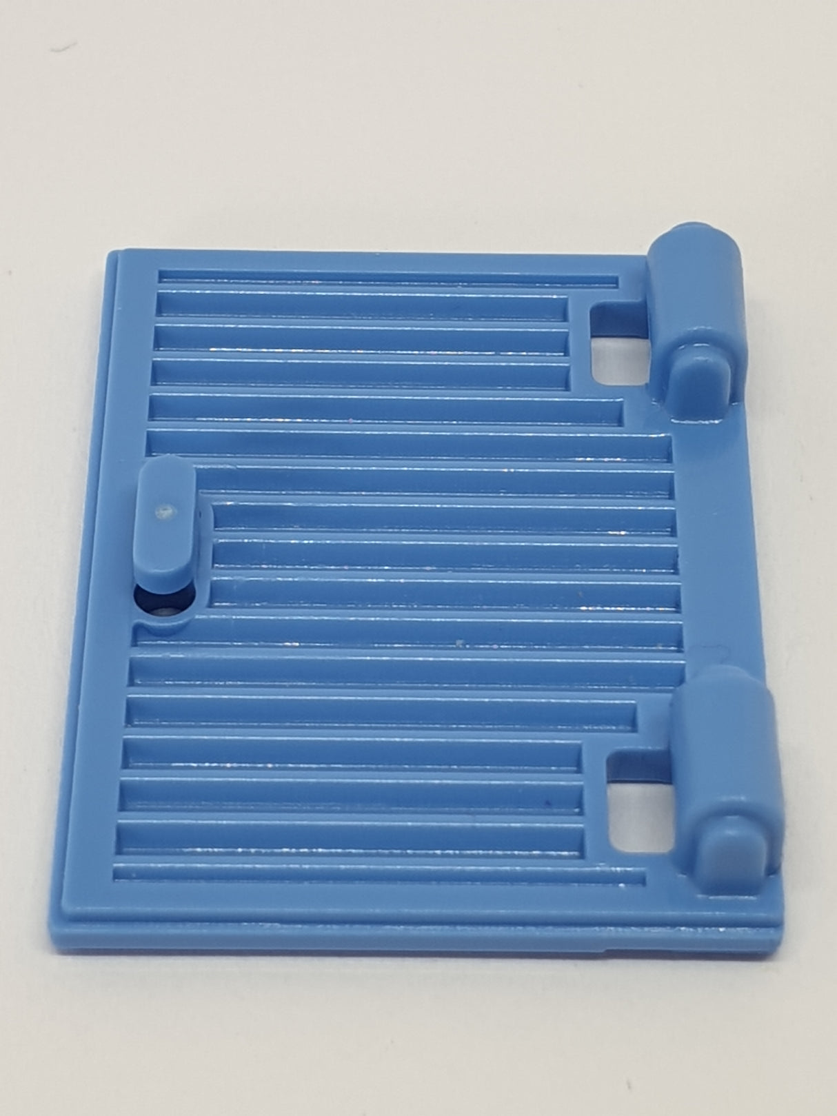 1x2x3 Fenster-Shutter mit Griffen mittelblau