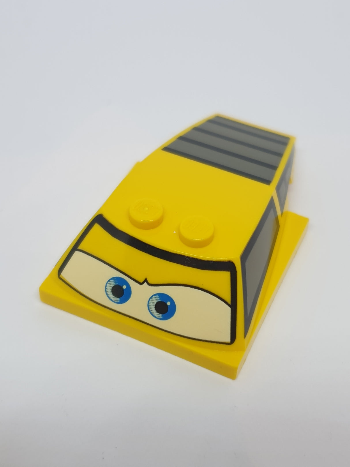 6x4x1 1/3 Windschutzscheibe Keil mit 4x4 Unterseite bedruckt mit Blue Eyes, Windows and Rear Grille gelb