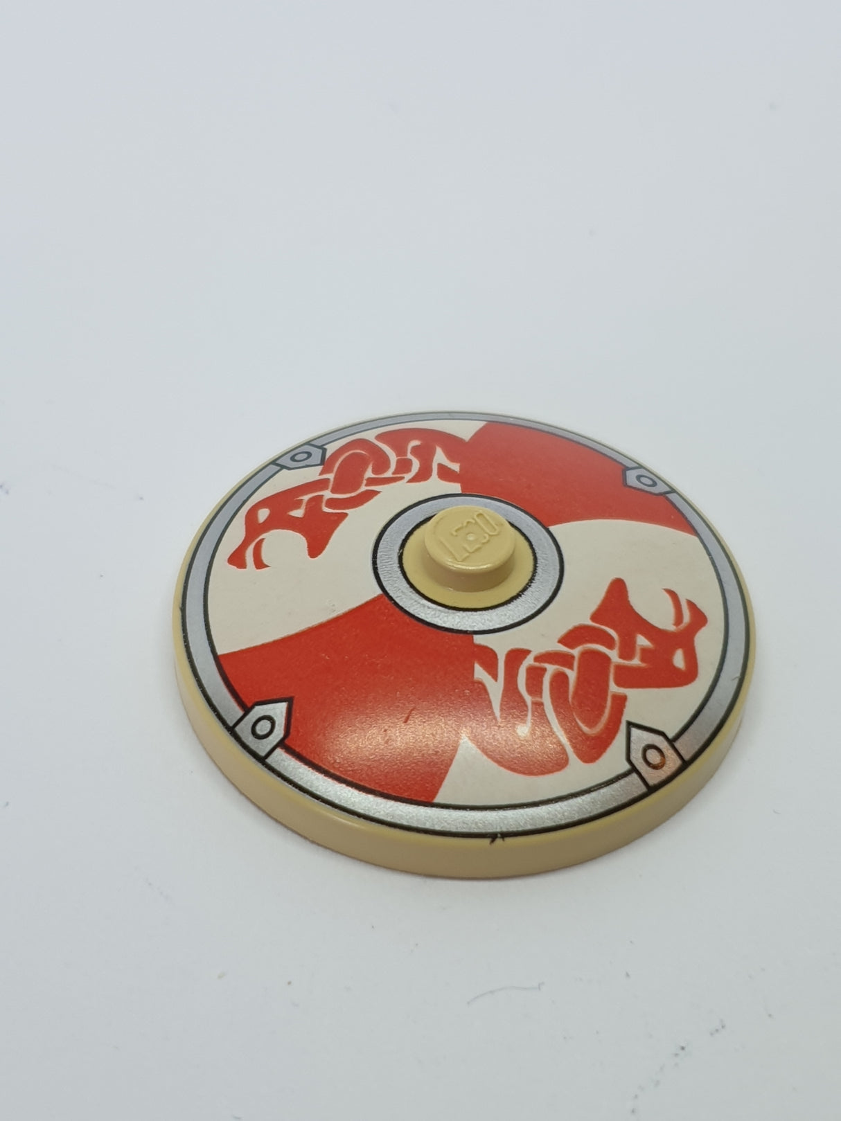 4x4 Satschüssel Ø32x6,4 bedruckt mit Solid Stud with Viking Shield Red / White Sections and Red Serpent beige tan