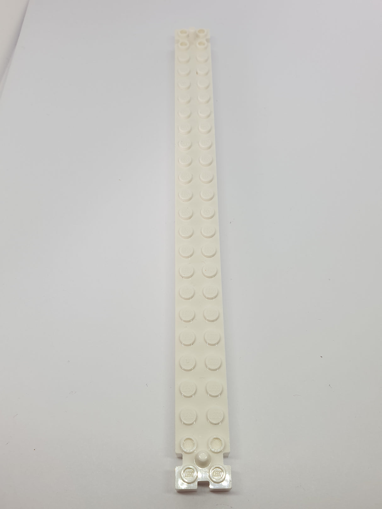 2x24 Stein modifiziert, Stütze, mit Peg an beiden Enden, weiß white