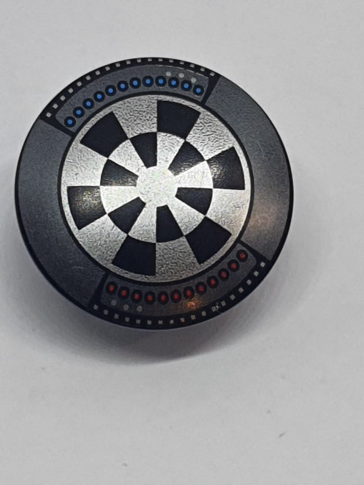 Minifigur Schild rund with Rounded Front with Dart Board (Dejarik Hologame Board) Pattern schwarz black