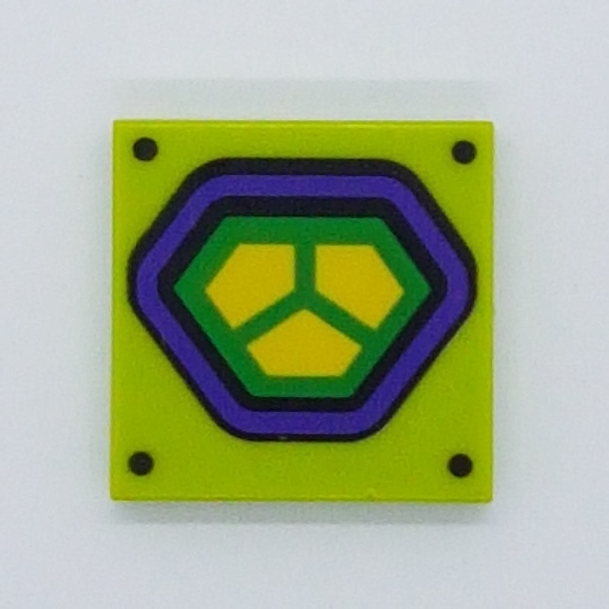 2x2 Fliese bedruckt with Groove with Dark Purple and Yellow Hexagonal Lex Luthor Power Suit Pattern lindgrün