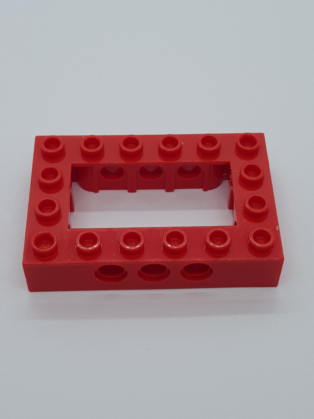4x6 Technik Stein mit 12 Pin Löchern rot