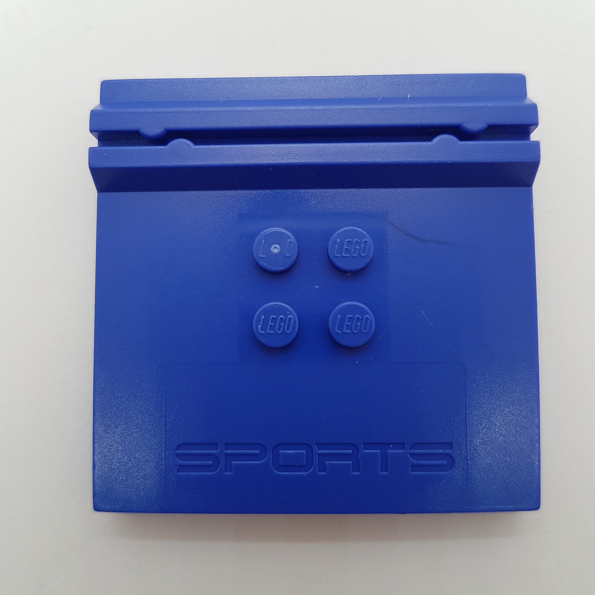 6x6x2/3 Fliese modifiziert mit 4 Noppen und "Sports" Inschrift Violet