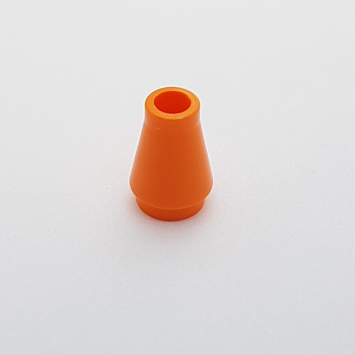 1x1 Kegel ohne Rand/Nut orange