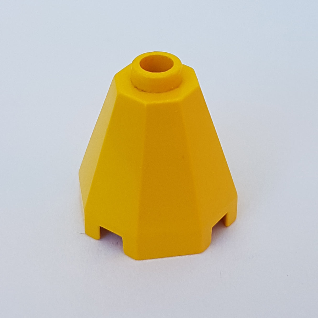 2x2x1 2/3 Kegel oktagonal offene Noppe gelb