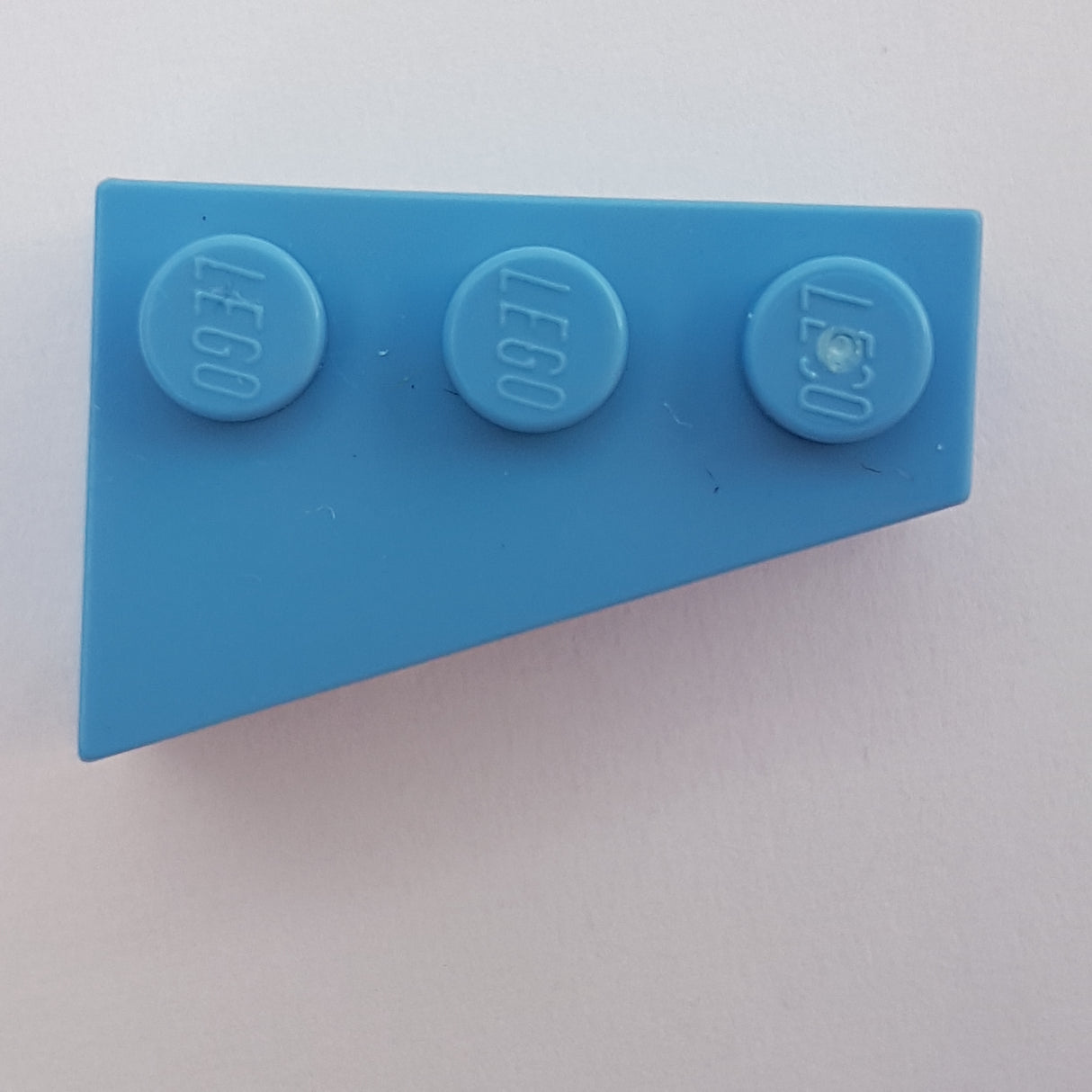 2x3 Dachstein / Keil rechts mittelblau