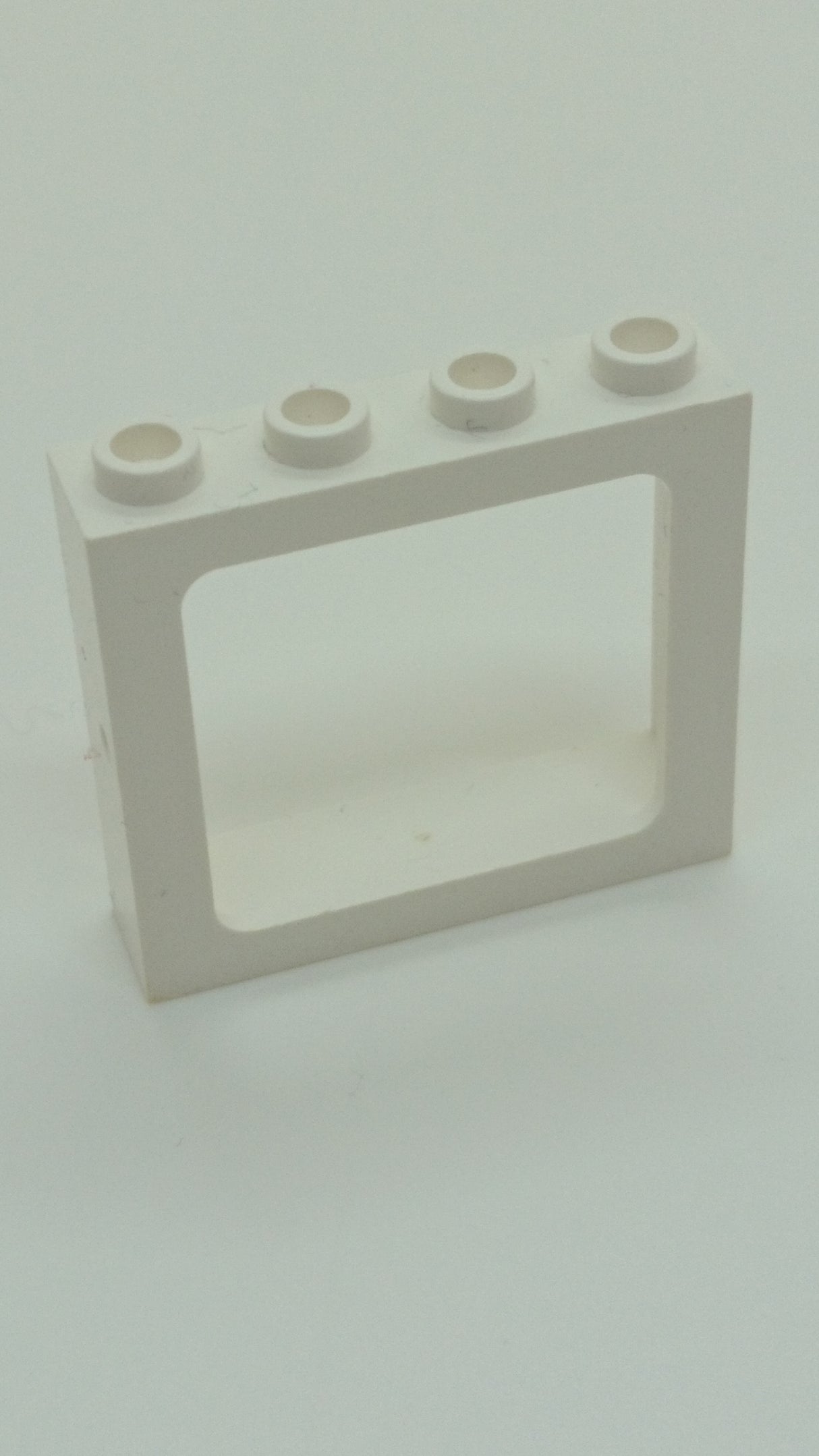 1x4x3 Zug Fenster hohle Noppen weiß white