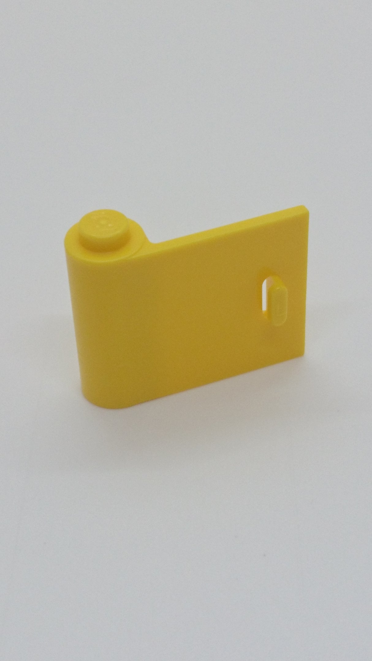 1x3x2 linke Tür geschlossenes Scharnier gelb