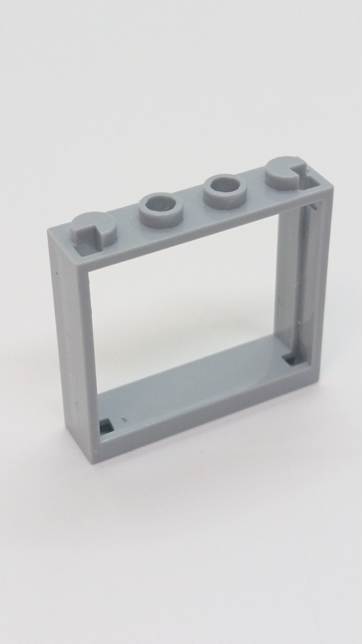 1x4x3 Fensterrahmen neuhellgrau