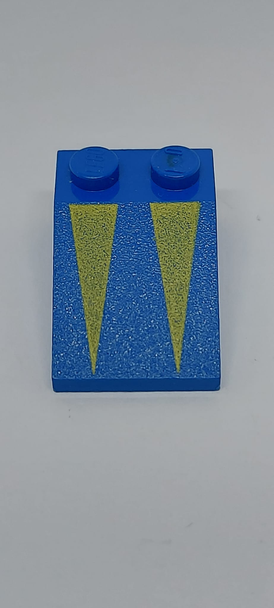 2x3 Dachstein 25° bedruckt with Yellow Triangles Pattern blau