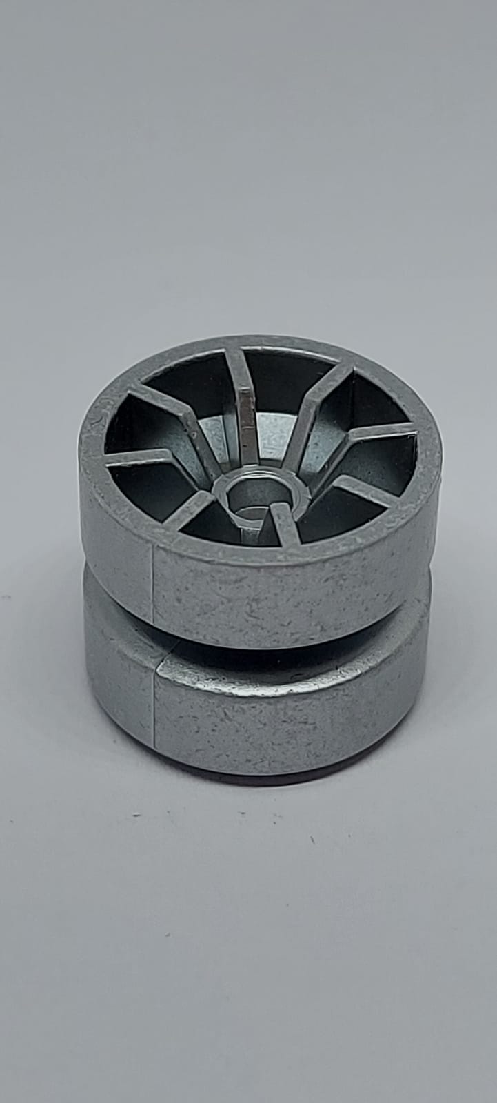 Felge 18x14mm mit Achsloch, Spoked metallic silver