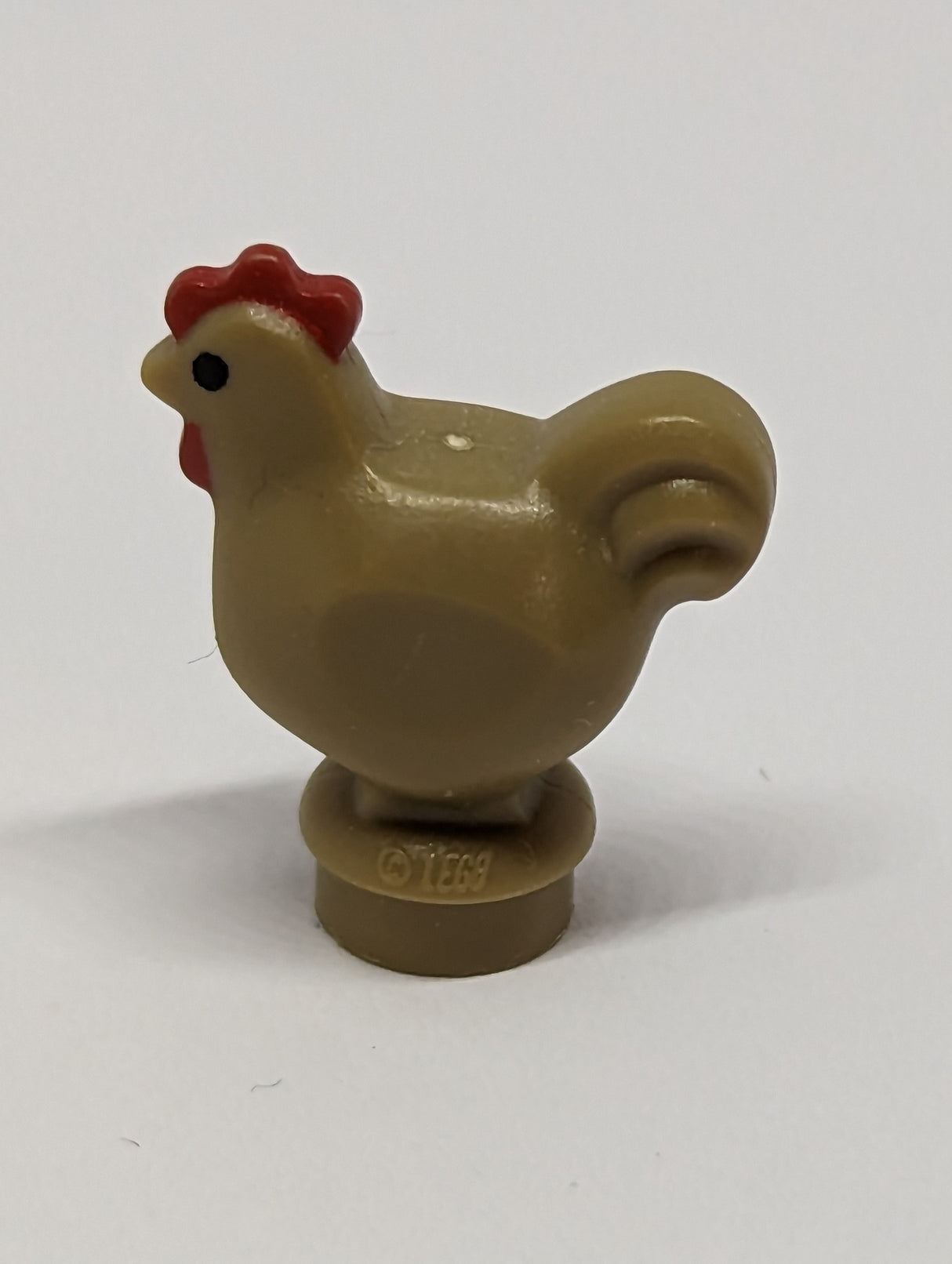 Hahn Huhn bedruckt mit Kamm und Auge dunkelbeige