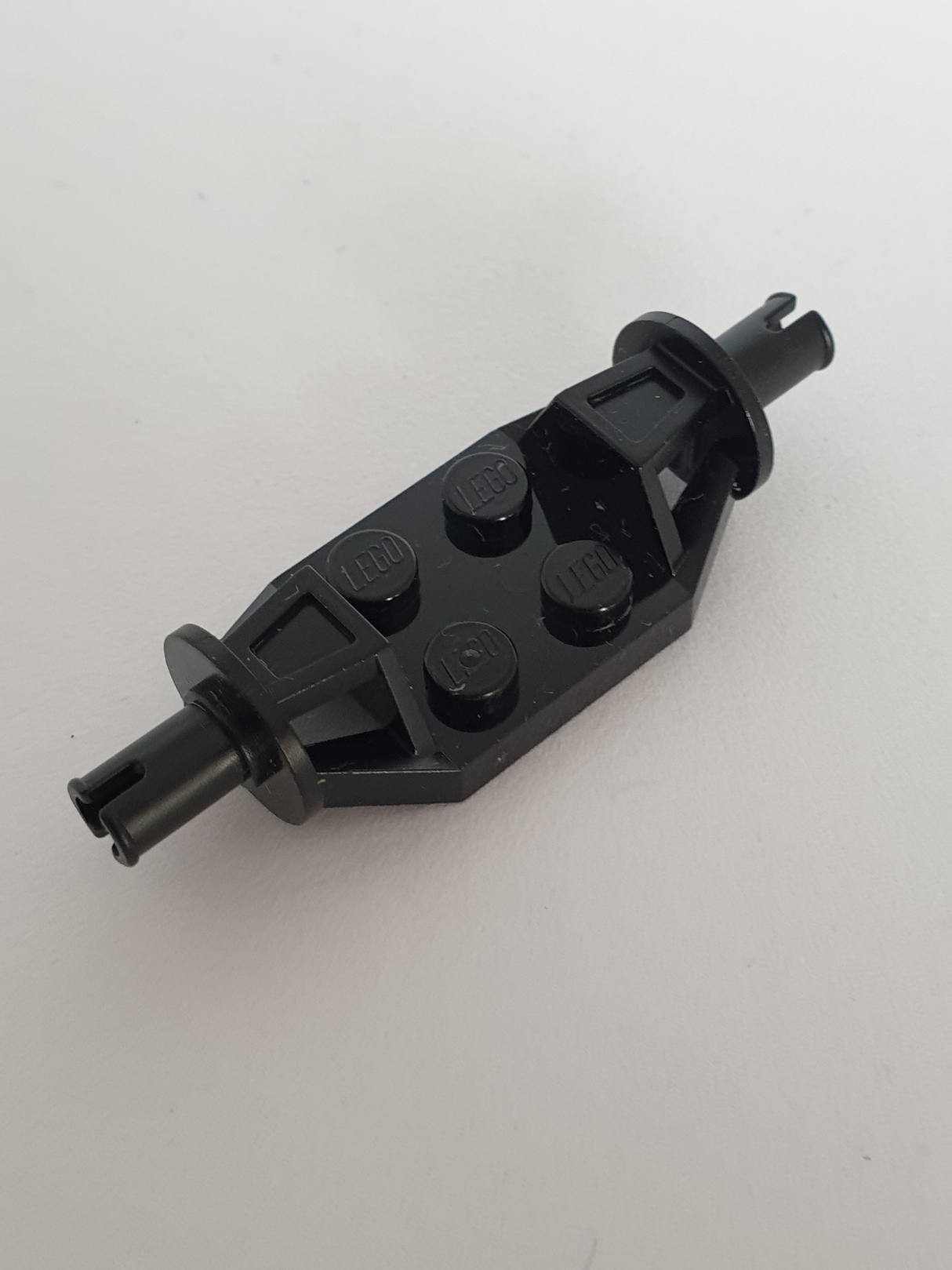 2x2 Platte modifiziert mit Radhalter breit technische Pins schwarz black